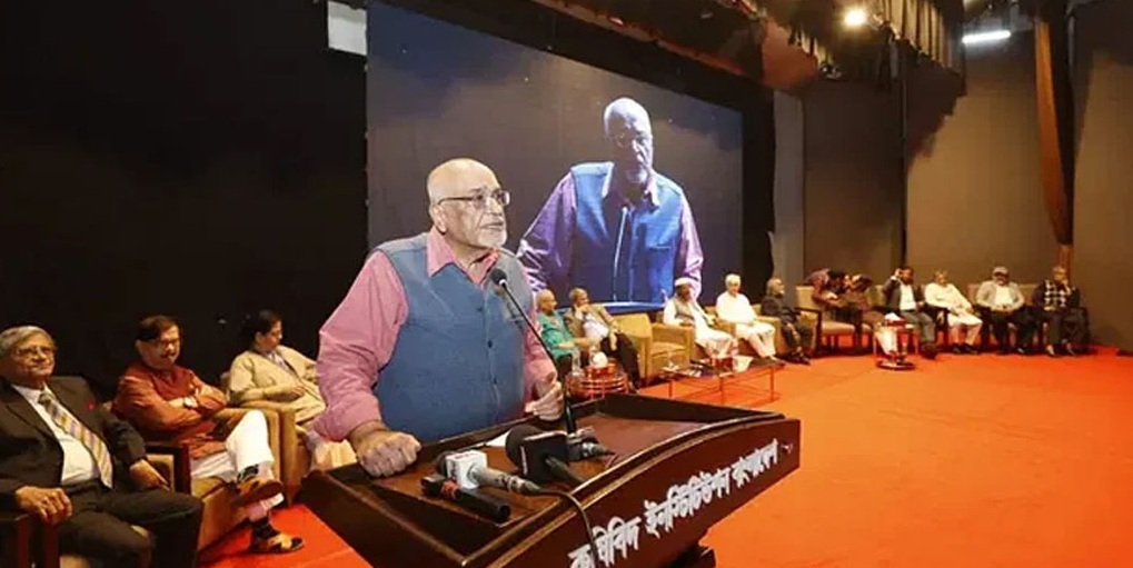 সর্বোত্তম পেতে গিয়ে যেন উত্তমকে হারিয়ে না ফেলি: দেবপ্রিয় ভট্টাচার্য